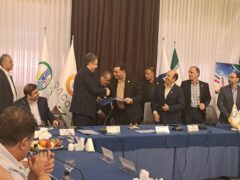 قرارداد خدمات یکپارچه بهره‌برداری از ۵۵ حلقه چاه آزادگان امضا شد