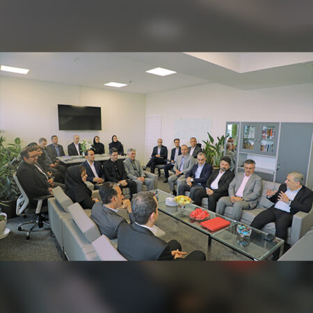 مدیرعامل بانک اقتصادنوین: فناوری اطلاعات، موتور محرک توسعه خدمات بانکداری نوین است