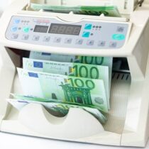 توسعه چشمگیر خدمات ارزی بانک اقتصادنوین