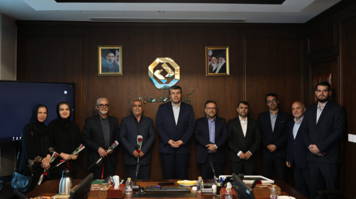 تجلیل از پیشکسوتان بانک توسعه صادرات ایران