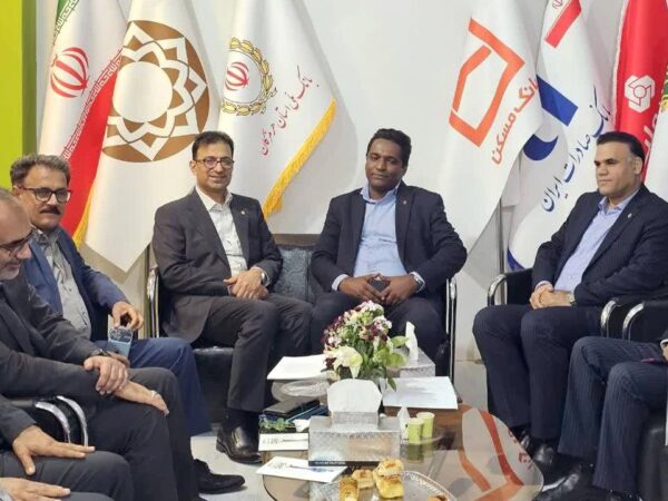 رحیمی: بانک مسکن ازپیشران‌های اصلی توسعه بخش مسکن کشور است/ بانک مسکن ۱۲ هزار فقره تسهیلات به هموطنان هرمزگانی پرداخت کرده است