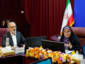 دکتر فرزانه صادق: همت بانک مسکن در سال ۱۴۰۴ در انجام تکالیف شایسته تقدیر است / باید با پشتیبانی از بانک مسکن، به پیشبرد طرح ها کمک کنیم