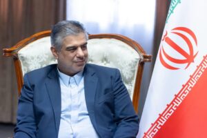 تأکید استاندار مرکزی بر بهره‌گیری از ظرفیت‌های تخصصی بانک مسکن برای تأمین مالی صنایع استراتژیک