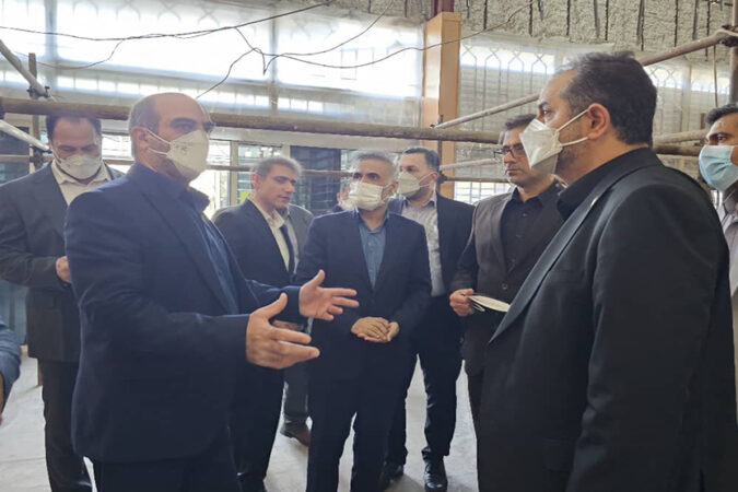 بازدید عضو هیات مدیره بانک ملی ایران از روند بازسازی شعبه گمرک بندرعباس
