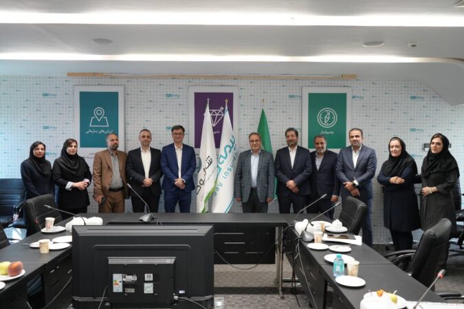تسهیل در دسترسی به بیمه‌نامه‌های مسئولیت با همکاری مشترک «بیمه دی» و «شارژ بوک»