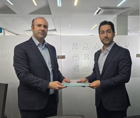 انعقاد قرارداد ۱۰۰ میلیارد ریالی بیمه زندگی «بهادار» میان بیمه دی و جامعه حسابداران رسمی ایران