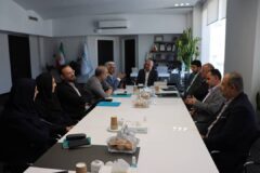 مدیرعامل بیمه دی: بخشی از توفیقات ما مرهون جامعه پزشکی است / تجلیل از پزشکان همکار بیمه دی در روز پزشک