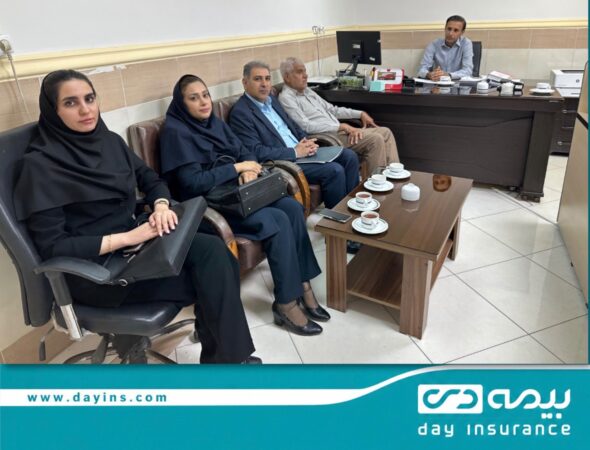 بازدید کارشناسان بیمه دی از مراکز طرف قرارداد با هدف بررسی چالش‌های ارائه خدمات