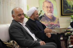 شهید لاریجانی همواره علم و تخصص را در کنار ایمان و ولایت‌مداری،  از شروط مسئولیت می دانست
