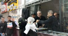 خدمت‌رسانی موکب کارکنان بانک مهر ایران در مراسم وداع با رهبر شهید انقلاب اسلامی