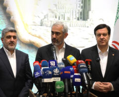 آغاز پذیره نویسی نخستین صندوق ارزی کشور از سوی بانک ملت و با حضور وزیر اقتصاد