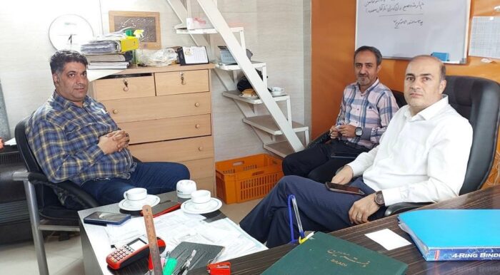 وصول مطالبات و تسهیل صدور؛ محور بازدید مدیر بیمه دی سمنان از شبکه فروش