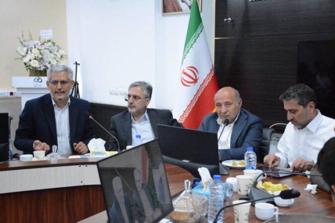 در دیدار حسین فروزان با فعالان اقتصادی، صاحبان صنایع و سرمایه‌گذاران منطقه آزاد ماکو مطرح شد