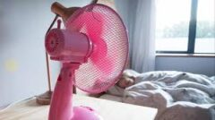 Doctor issues warning against sleeping with the fan on during hot weather