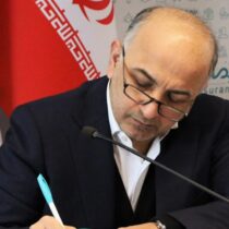 *ملت و نیروهای مسلح مقتدر کشور در نبرد حق علیه باطل، ولایت پذیری، ایستادگی، صلابت و پیروزی را به نمایش گذاشت*