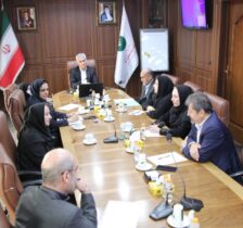 نشست صمیمی مدیرعامل پست بانک ایران با اعضای هیات امنای کانون بازنشستگان بانک برگزار شد
