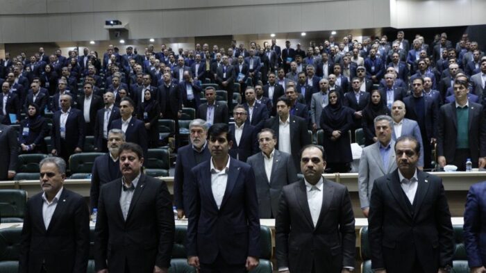 تجلیل از شعب برتر بانک صنعت و معدن در گردهمایی رؤسای موفق شعب بانک‌ها و مؤسسات اعتباری کشور
