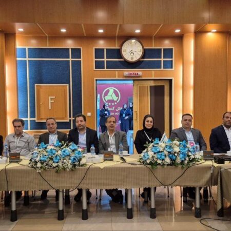 همایش آموزشی تخصصی نمایندگی‌های فروش شمال غرب بیمه دی در تبریز برگزار شد